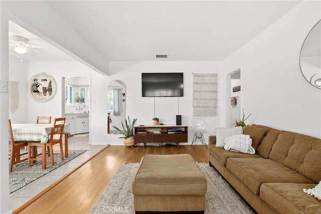 2129 N Pepper St, Burbank, CA 91505 - photo 11