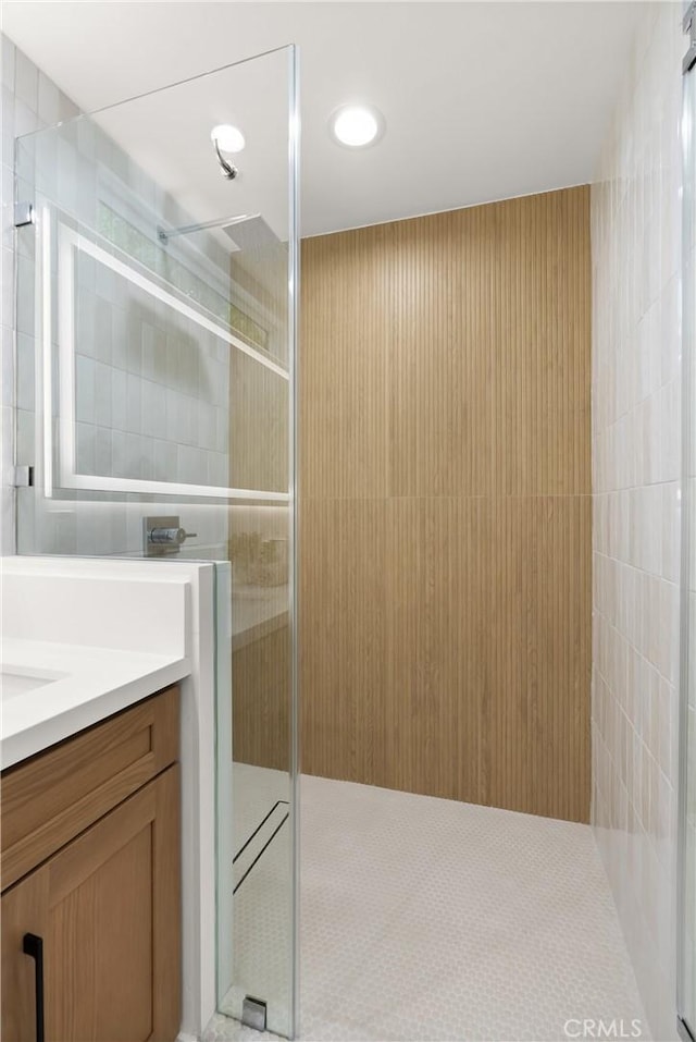 2796 Cibola Ave, Costa Mesa, CA 92626 - full bath featuring a shower stall and vanity