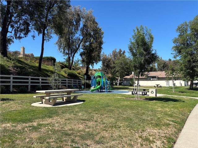 41555 Avenida De La Reina, Temecula, CA 92592 - view of home's community