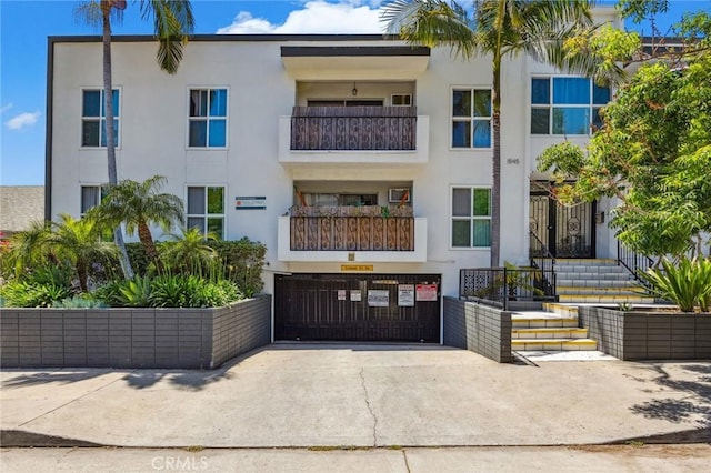1545 Gordon St, Los Angeles, CA 90028 - photo 3