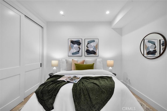 2004 Grant Ave Unit B, Redondo Beach, CA 90278 - bedroom featuring light wood-style flooring, recessed lighting, and a closet