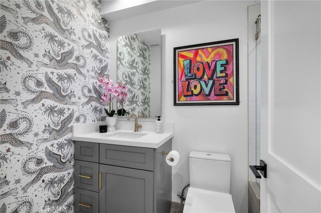 2004 Grant Ave Unit B, Redondo Beach, CA 90278 - full bath with vanity and curtained shower