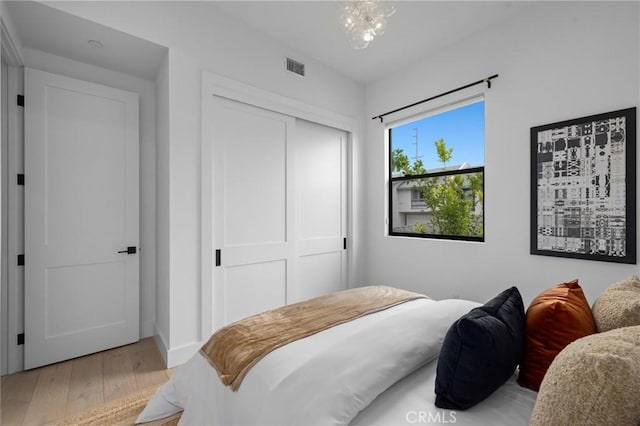 2004 Grant Ave Unit B, Redondo Beach, CA 90278 - bedroom with light wood-style flooring and a closet