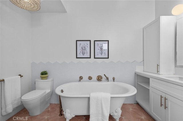 2004 Grant Ave Unit B, Redondo Beach, CA 90278 - full bath featuring a freestanding bath and vanity