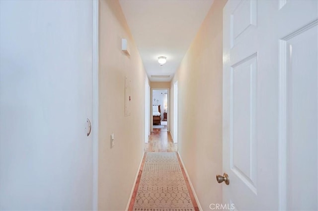 21332 Silver Spur Ln, Wildomar, CA 92595 - corridor featuring baseboards