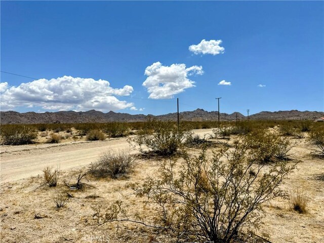 5 Sunfair Rd, Joshua Tree, CA 92252