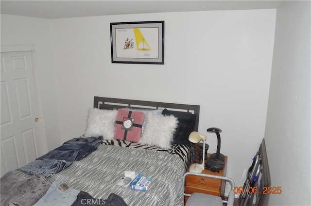 11584 Oak St, Apple Valley, CA 92308 - view of bedroom