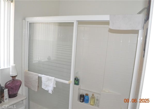 11584 Oak St, Apple Valley, CA 92308 - view of bathroom