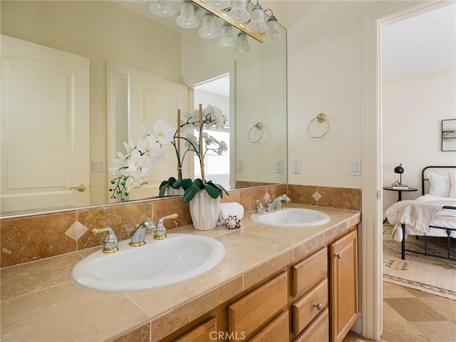 120 Via Alameda, Redondo Beach, CA 90277 - full bathroom with double vanity and connected bathroom