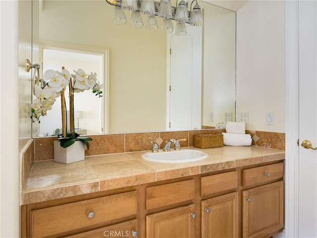 120 Via Alameda, Redondo Beach, CA 90277 - bathroom featuring vanity
