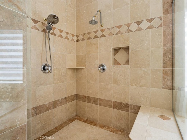 120 Via Alameda, Redondo Beach, CA 90277 - bathroom with tiled shower