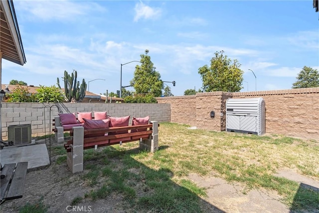 1257 N Brookhurst St, Anaheim, CA 92801 - view of yard featuring central AC