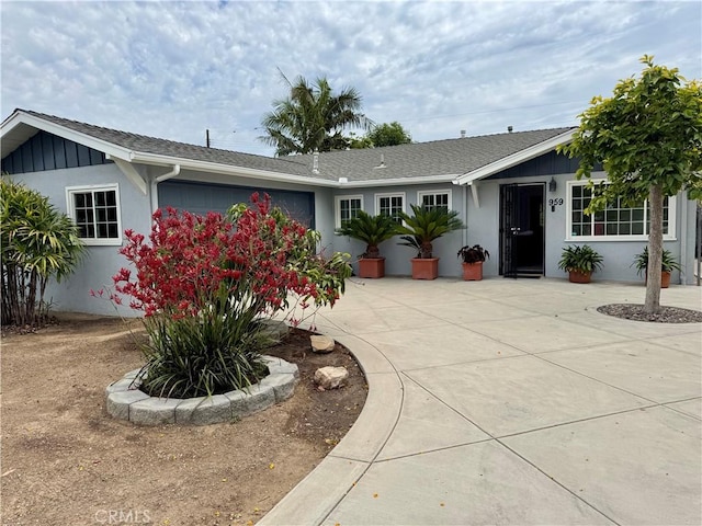 959 Post Rd, Costa Mesa, CA 92626 - single story home with stucco siding and an attached garage