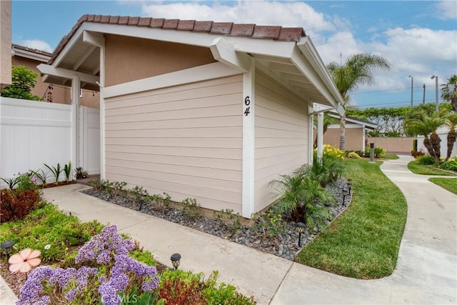 64 Seacrest Ct, Long Beach, CA 90803 - view of property exterior
