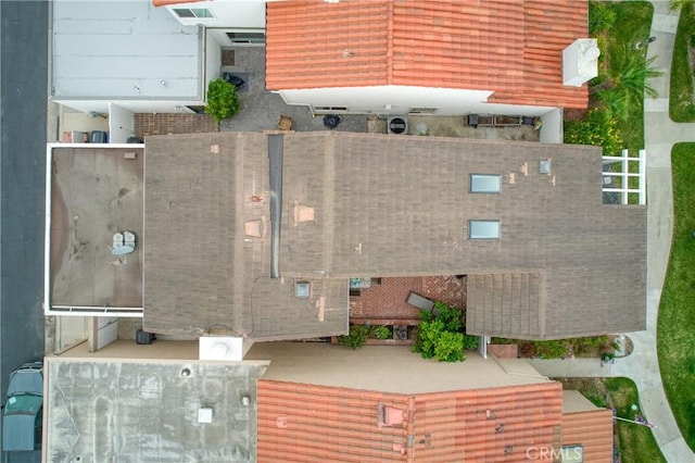64 Seacrest Ct, Long Beach, CA 90803 - drone / aerial view