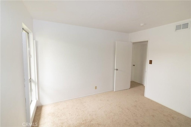910 Kittery Way, Pinole, CA 94564 - empty room with light colored carpet and a smoke detector