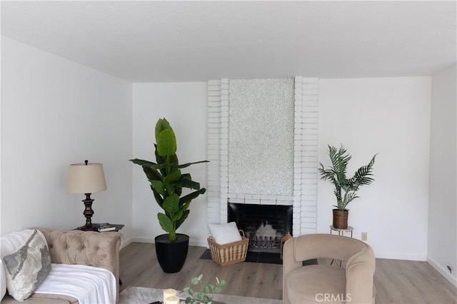 910 Kittery Way, Pinole, CA 94564 - living room featuring wood finished floors, a fireplace, and baseboards