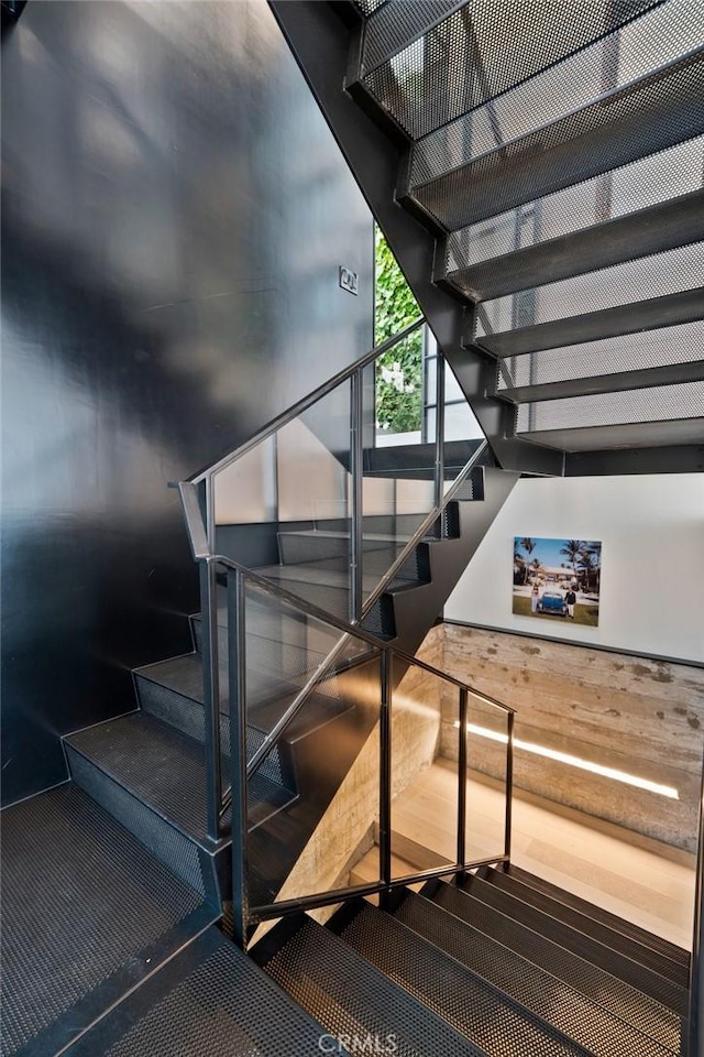 2517 Iris Way, Laguna Beach, CA 92651 - view of stairway
