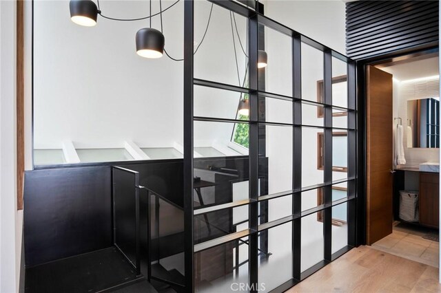 2517 Iris Way, Laguna Beach, CA 92651 - detailed view of wood finished floors
