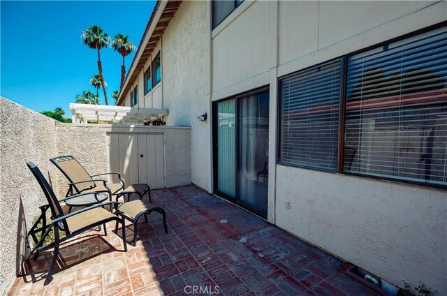 60545 Montecito Dr Unit 5, Palm Springs, CA 92264 - fenced backyard featuring a patio