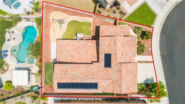 34901 Limecrest Pl, Murrieta, CA 92563 - view of subject property featuring property parcel outlined and a pool