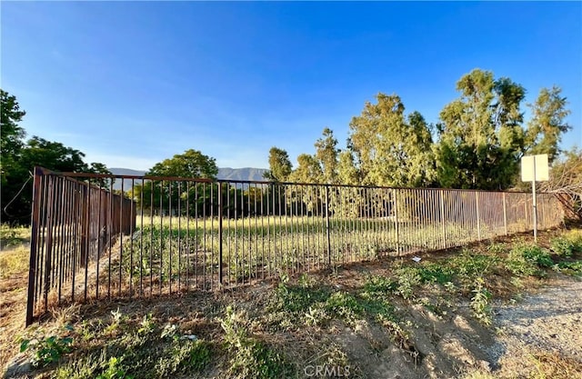 1040 W 48th St, San Bernardino, CA 92407