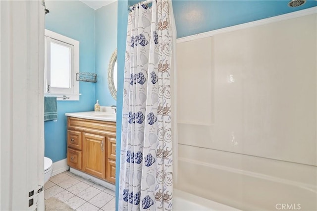 382 N Palomares St, Pomona, CA 91767 - full bath with shower / bathtub combination with curtain and vanity