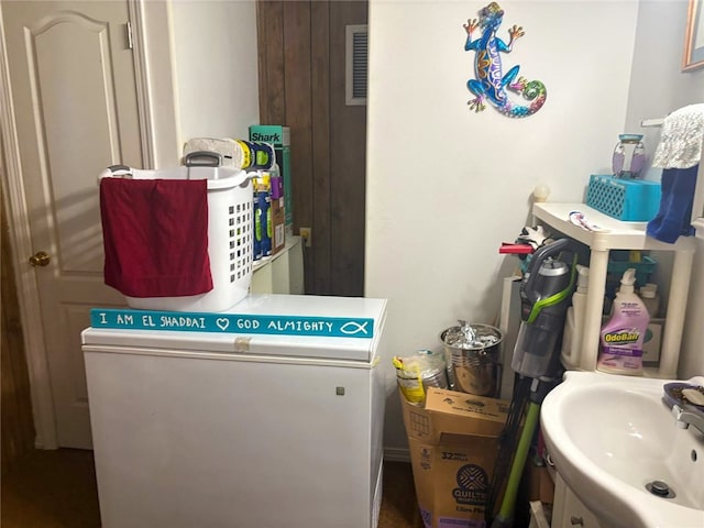 38727 State Highway 96, Klamath River, CA 96050 - bathroom featuring vanity