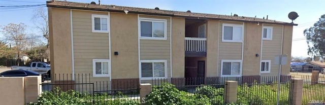 707 Sterling Rd, Bakersfield, CA 93306 - photo 2