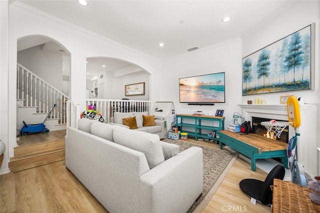 5740 S Glennie Ln Unit C, Los Angeles, CA 90016 - photo 2