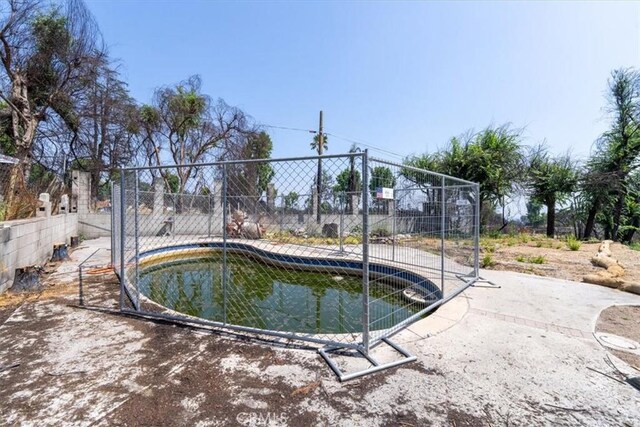 3318 Bellaire Dr, Altadena, CA 91001