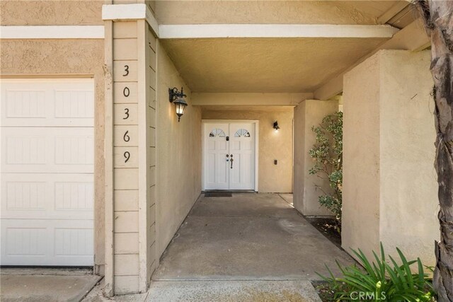 30369 Colina Verde St, Temecula, CA 92592 - doorway to property with stucco siding