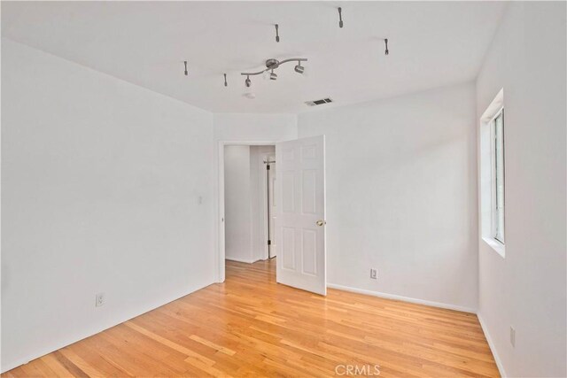 17420 Collins St, Encino, CA 91316 - photo 20