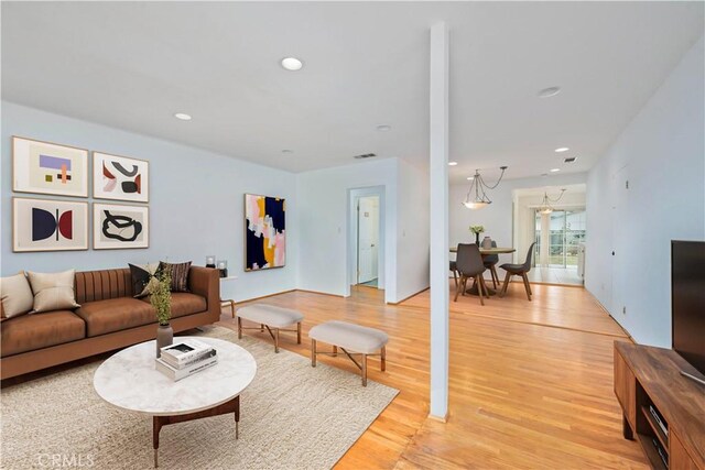 17420 Collins St, Encino, CA 91316 - photo 4