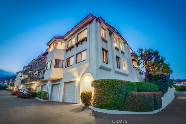 2209 W 25th St Unit 2, San Pedro, CA 90732 - view of building exterior with a garage