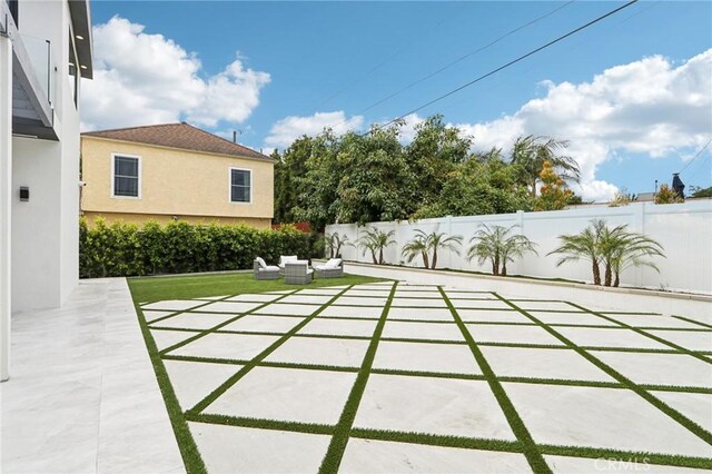 2227 N Lamer St, Burbank, CA 91504 - view of patio with outdoor lounge area