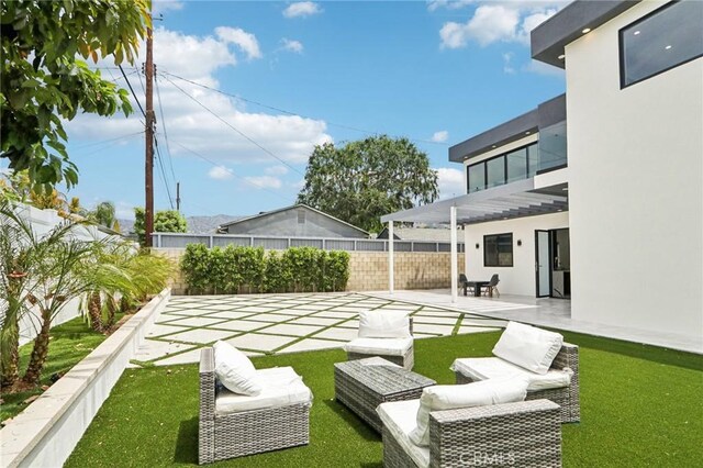 2227 N Lamer St, Burbank, CA 91504 - view of yard featuring a patio area and outdoor lounge area