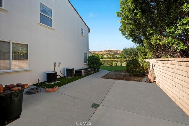 3262 Bluebird Cir, Simi Valley, CA 93063 - view of patio / terrace