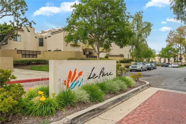 13115 Le Parc Unit 40, Chino Hills, CA 91709 - community / neighborhood sign featuring a residential view