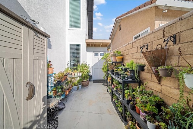 938 Amherst St, Corona, CA 92878 - view of patio