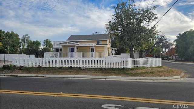 42269 Whittier Ave, Hemet, CA 92544 - view of front of property with a fenced front yard