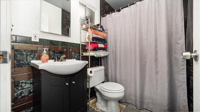 3510 E 2nd St, Los Angeles, CA 90063 - full bath with vanity, toilet, and a shower with curtain