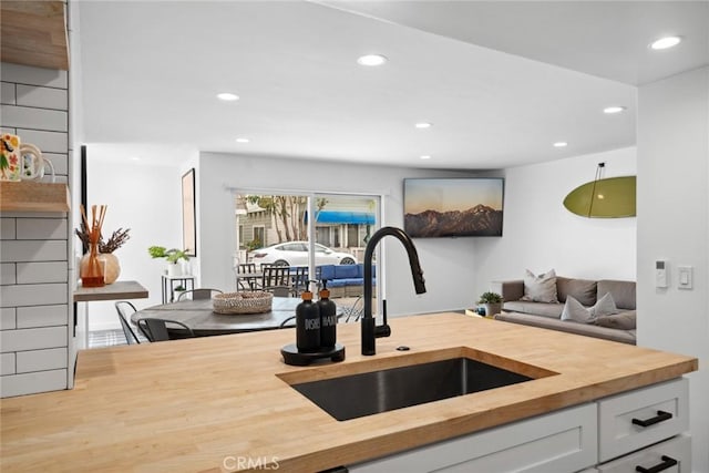 207 Colton St, Newport Beach, CA 92663 - photo 28