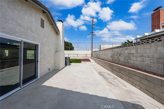 6880 Topaz St, Rancho Cucamonga, CA 91701 - fenced backyard with a patio
