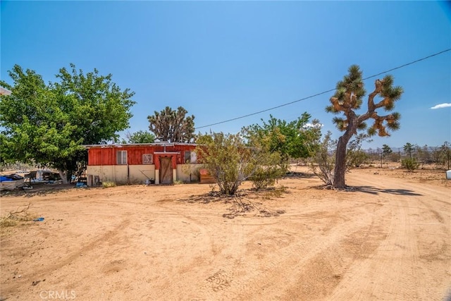 1676 Avalon Ave, Yucca Valley, CA 92284 - view of yard