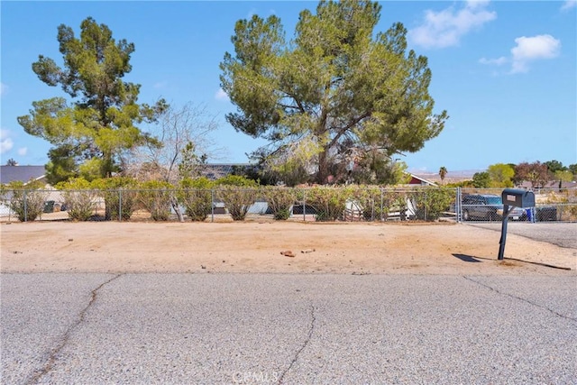 16597 Odell Ave, Victorville, CA 92394 - photo 32