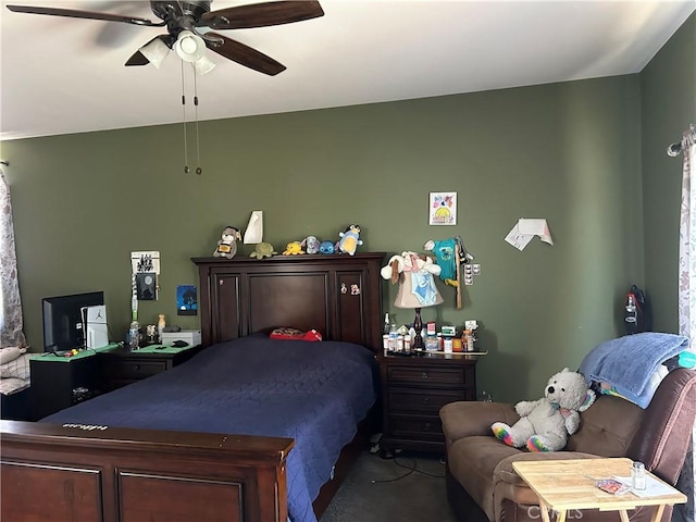 5825 Sky Lakes Ave, Bakersfield, CA 93313 - bedroom with carpet and ceiling fan