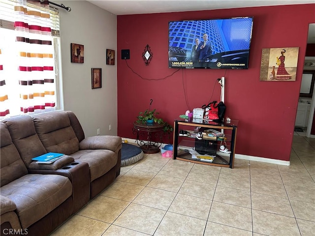 5825 Sky Lakes Ave, Bakersfield, CA 93313 - view of tiled living area
