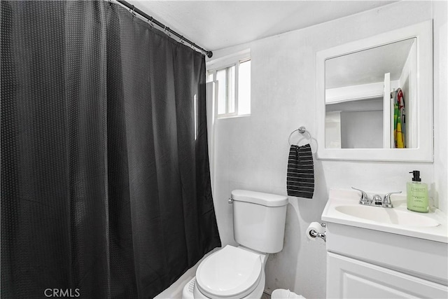 921 N Brand Blvd, San Fernando, CA 91340 - bathroom with vanity and a shower with curtain