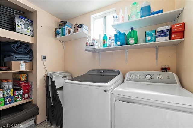 921 N Brand Blvd, San Fernando, CA 91340 - laundry area with independent washer and dryer